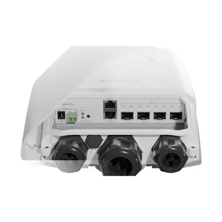 Коммутатор MikroTik CRS305-1G-4S+OUT