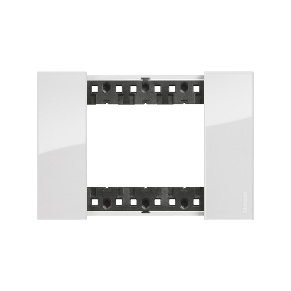 Рамка декоративная Bticino KA4803DW Living Now 3 модуля "Лед"