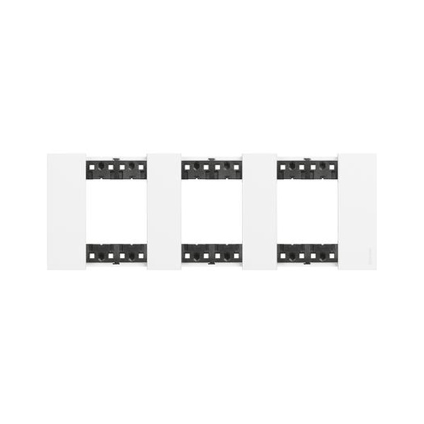 Рамка декоративная Bticino KA4802M3KW Living Now 3 поста (2+2+2) белый