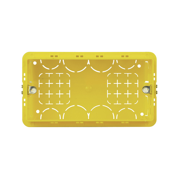 Коробка Bticino 504E для твердых стен